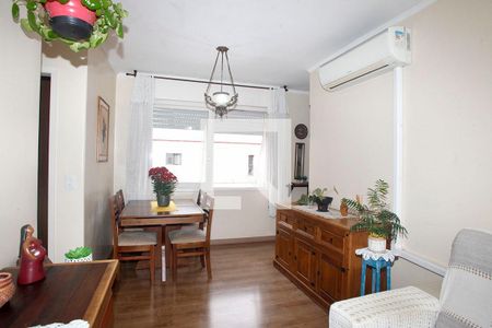 Sala de apartamento à venda com 2 quartos, 63m² em Santana, Porto Alegre