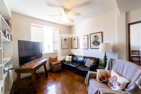 Sala de TV de apartamento à venda com 6 quartos, 450m² em Funcionários, Belo Horizonte