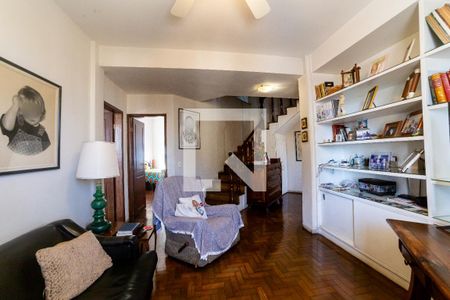 Sala de TV de apartamento à venda com 6 quartos, 450m² em Funcionários, Belo Horizonte