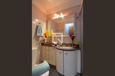 Banheiro da Suíte 1 de apartamento à venda com 2 quartos, 70m² em Indianópolis, São Paulo