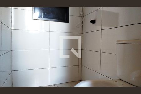 Banheiro de apartamento para alugar com 1 quarto, 26m² em Vila Carrão, São Paulo