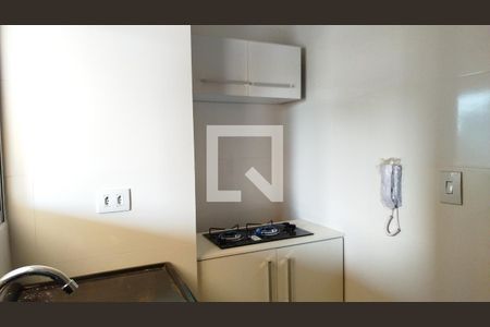 Cozinha de apartamento para alugar com 1 quarto, 26m² em Vila Carrão, São Paulo
