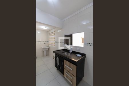 Sala/Cozinha de casa de condomínio à venda com 1 quarto, 33m² em Vila Campanela, São Paulo