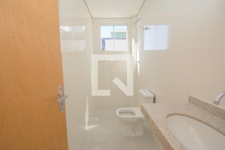 Banheiro da Suíte de apartamento à venda com 2 quartos, 62m² em Novo Riacho, Contagem