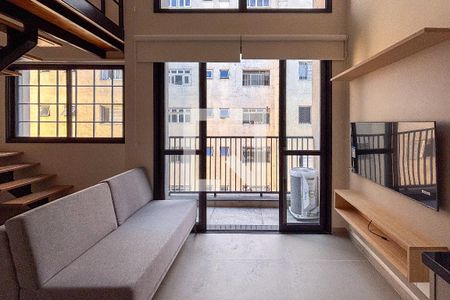 Sala de kitnet/studio para alugar com 1 quarto, 45m² em Vila Madalena, São Paulo