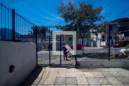 Vista de casa à venda com 3 quartos, 150m² em Petrópolis, Porto Alegre