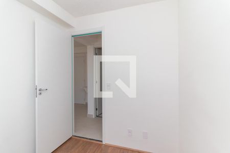 Quarto 2 de apartamento para alugar com 2 quartos, 32m² em Vila Carmosina, São Paulo
