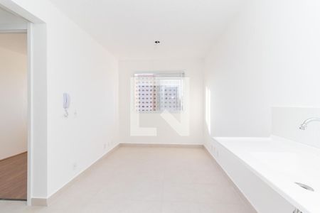 Sala de apartamento para alugar com 2 quartos, 32m² em Vila Carmosina, São Paulo
