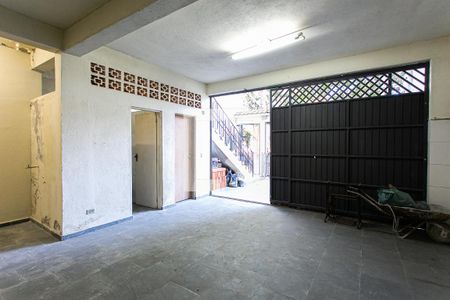 Garagem de casa à venda com 3 quartos, 220m² em Vila Granada, São Paulo