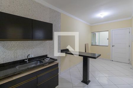 Sala e Cozinha  de apartamento à venda com 2 quartos, 40m² em Vila Granada, São Paulo