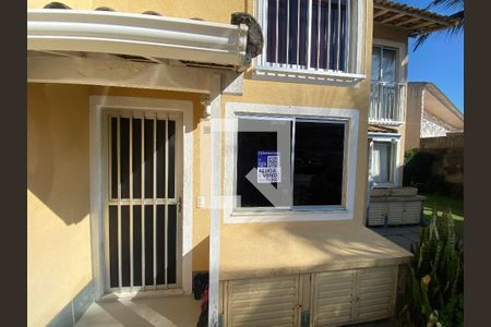 Fachada de casa à venda com 2 quartos, 75m² em Taquara, Rio de Janeiro
