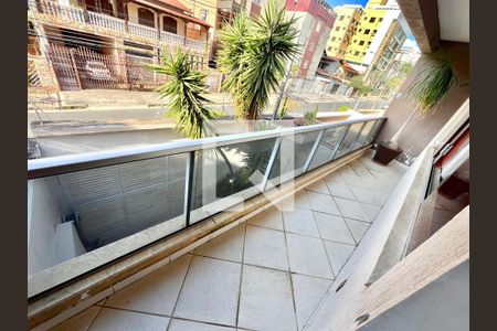 Varanda da sala de casa à venda com 3 quartos, 198m² em Castelo, Belo Horizonte