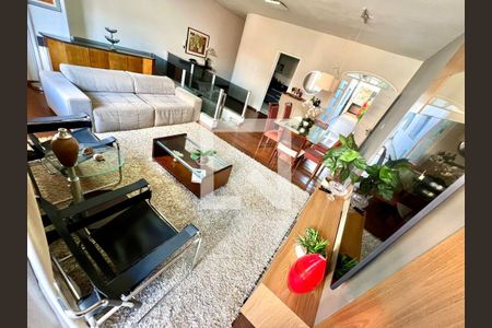 Sala de casa à venda com 3 quartos, 198m² em Castelo, Belo Horizonte