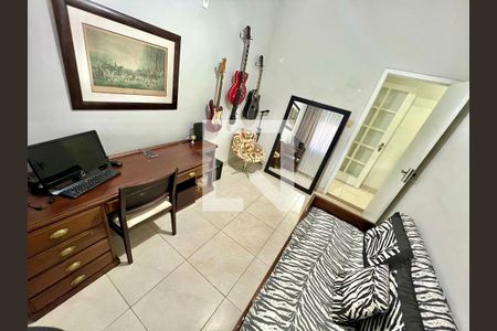 Quarto 1 de casa à venda com 3 quartos, 198m² em Castelo, Belo Horizonte