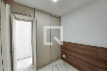 Quarto 2 de apartamento para alugar com 2 quartos, 49m² em Jardim Samambaia, Campinas