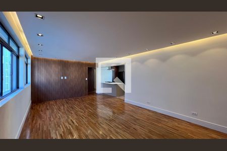 Sala de apartamento à venda com 3 quartos, 180m² em Cerqueira César, São Paulo