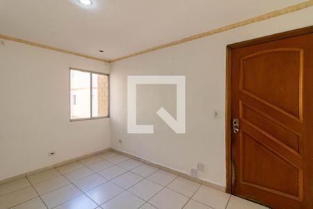 Sala de apartamento para alugar com 2 quartos, 56m² em Jardim Iporanga, Guarulhos