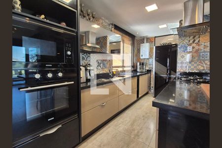 Cozinha de apartamento à venda com 2 quartos, 235m² em Recreio dos Bandeirantes, Rio de Janeiro