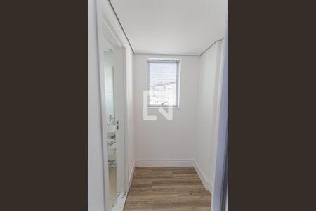 Escritório de kitnet/studio para alugar com 1 quarto, 53m² em Cruzeiro, Belo Horizonte