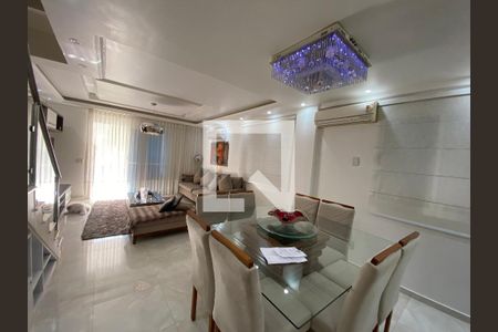 Sala de casa à venda com 3 quartos, 170m² em Freguesia (jacarepaguá), Rio de Janeiro