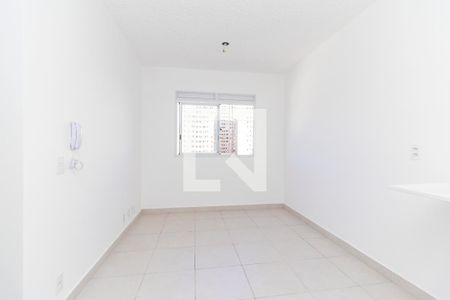 Apartamento para alugar em Colônia (zona Leste)