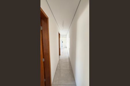 Corredor de apartamento à venda com 2 quartos, 63m² em Jardim Santo Alberto, Santo André