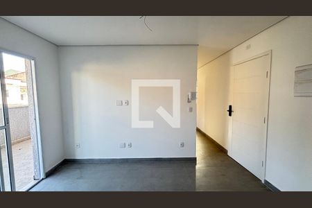Sala  de apartamento à venda com 2 quartos, 69m² em Jardim Santo Alberto, Santo André
