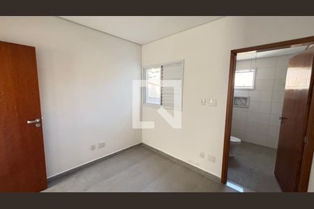 Suite de apartamento à venda com 2 quartos, 69m² em Jardim Santo Alberto, Santo André