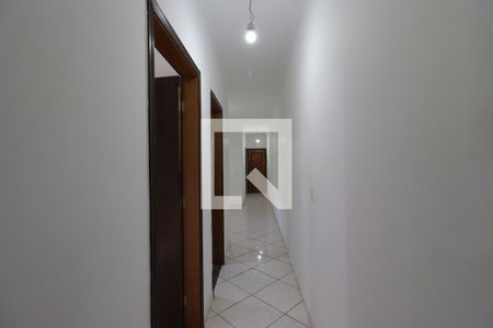 Corredor dos  Quartos de apartamento à venda com 2 quartos, 67m² em Vila Humaita, Santo André
