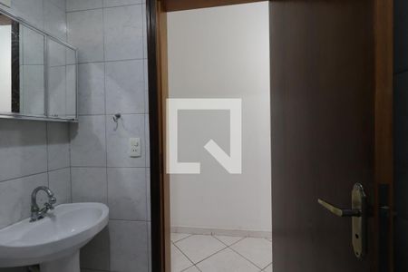 Banheiro Social de apartamento à venda com 2 quartos, 67m² em Vila Humaita, Santo André
