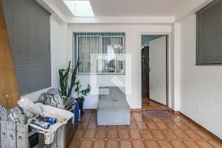 Garagem de casa à venda com 2 quartos, 100m² em Vila Sonia, São Paulo
