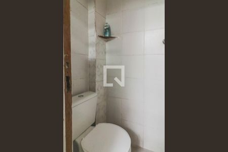 Banheiro de Serviço de casa à venda com 2 quartos, 100m² em Vila Sonia, São Paulo