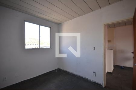 Quarto 1 de apartamento para alugar com 2 quartos, 50m² em Inhoaíba, Rio de Janeiro