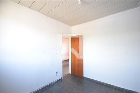 Quarto 1 de apartamento para alugar com 2 quartos, 50m² em Inhoaíba, Rio de Janeiro