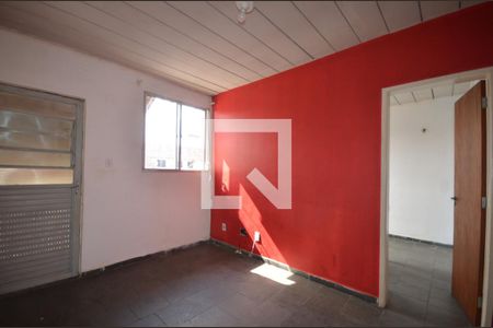 Sala de apartamento para alugar com 2 quartos, 50m² em Inhoaíba, Rio de Janeiro