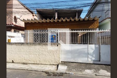 Fachada de casa à venda com 3 quartos, 90m² em Taquara, Rio de Janeiro