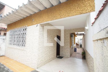Garagem de casa à venda com 3 quartos, 90m² em Taquara, Rio de Janeiro