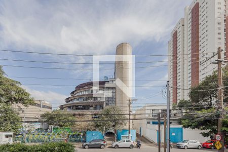 Quarto 1 de casa para alugar com 2 quartos, 140m² em Pinheiros, São Paulo