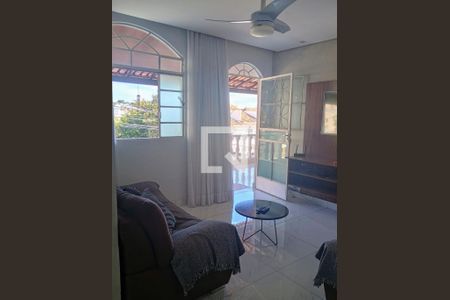 Sala de Estar de casa para alugar com 3 quartos, 180m² em Floramar, Belo Horizonte
