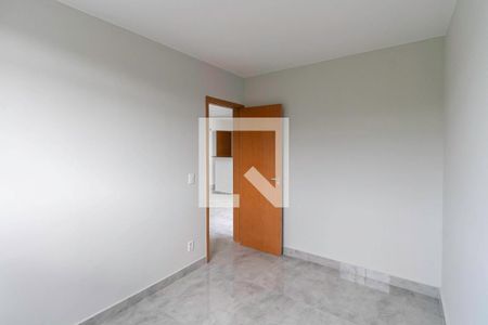 Quarto 1 de apartamento para alugar com 2 quartos, 60m² em Cabral, Contagem