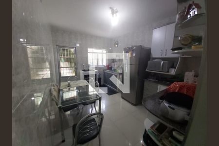 Foto 21 de casa à venda com 2 quartos, 110m² em Rio Pequeno, São Paulo