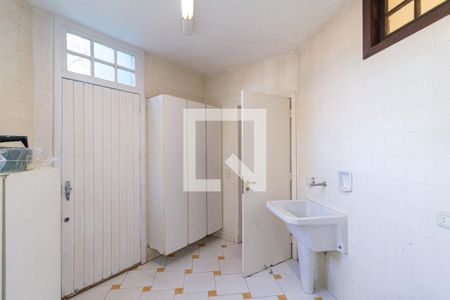 Área de serviço de casa de condomínio para alugar com 7 quartos, 564m² em Vila Appia Antica, Carapicuíba