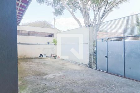 Garagem de casa à venda com 3 quartos, 147m² em Jardim Jussara, São Paulo