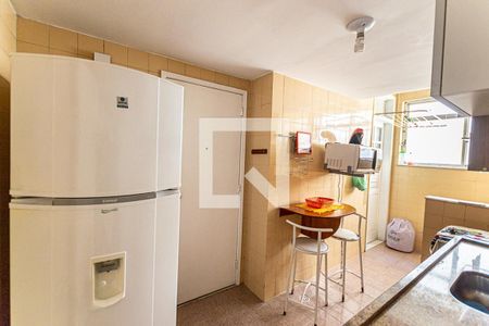 Cozinha de apartamento para alugar com 2 quartos, 65m² em Icaraí, Niterói