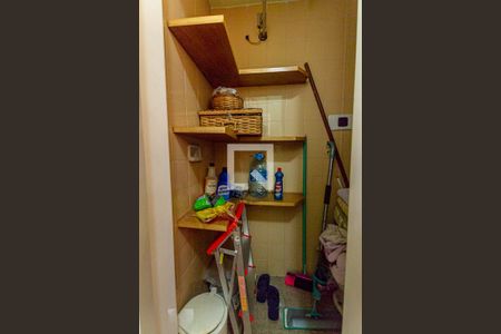 Quarto de Serviço de apartamento para alugar com 2 quartos, 65m² em Icaraí, Niterói