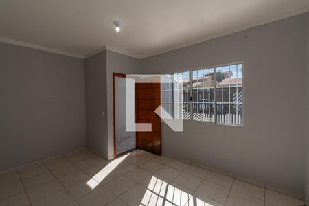 Sala de casa para alugar com 3 quartos, 80m² em Vila Real, Hortolândia
