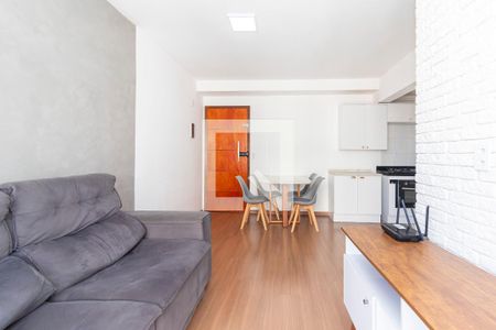 Sala de apartamento à venda com 2 quartos, 56m² em Vila Carmosina, São Paulo
