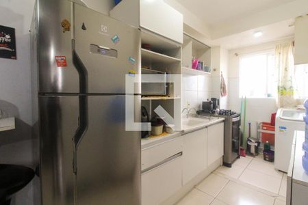 Cozinha de apartamento à venda com 2 quartos, 45m² em Olaria, Canoas