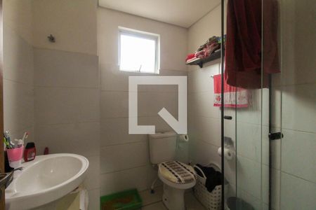 Banheiro de apartamento à venda com 2 quartos, 45m² em Olaria, Canoas