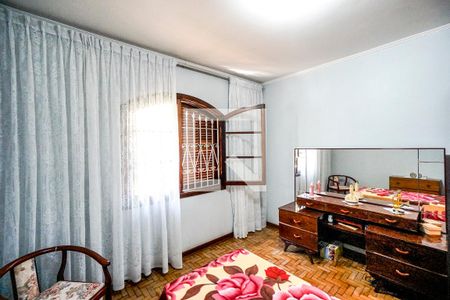 Quarto 01 de casa à venda com 3 quartos, 233m² em Vila Carrão, São Paulo